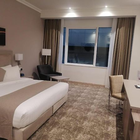 Gloria Hotel & Suites Доха Екстер'єр фото