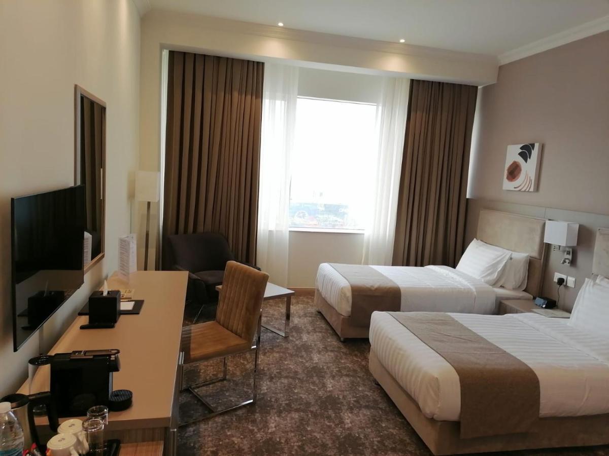 Gloria Hotel & Suites Доха Екстер'єр фото