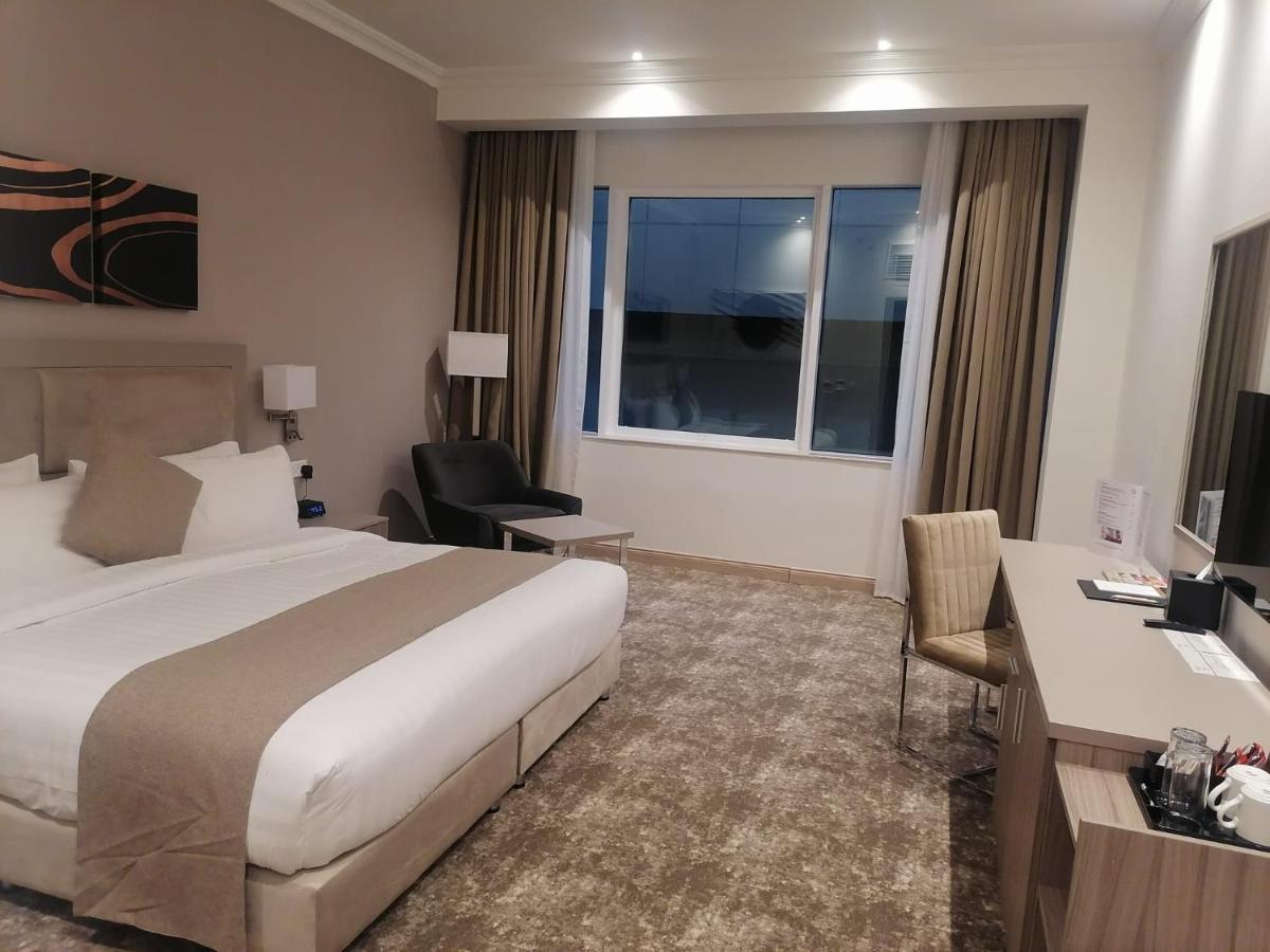 Gloria Hotel & Suites Доха Екстер'єр фото